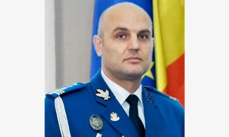 Șeful Jandarmeriei Capitalei, avansat în grad de Nicușor Dan. Marius Cezar a fost făcut general