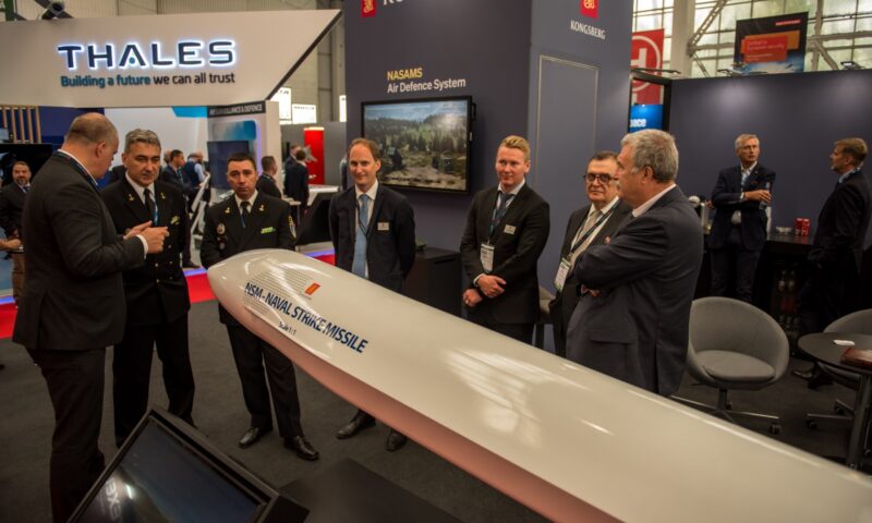 Miză de un trilion de dolari la București. Cum pot firmele locale să prindă contracte cu giganții globali din industria apărării