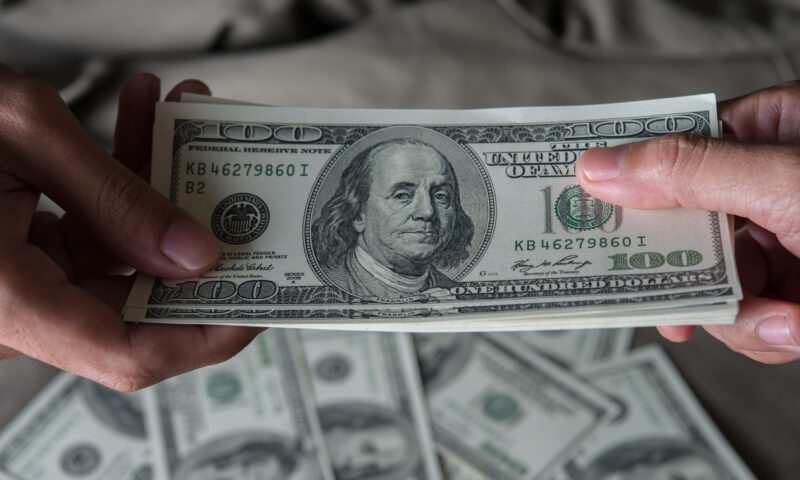 Americanii, tot mai bogați. Gospodăriile din Statele Unite, nivel record al averii în T 3 din 2025