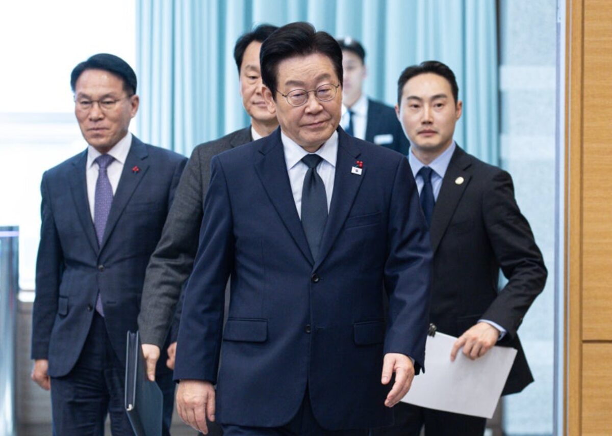 Președintele Coreei de Sud solicită întărirea controalelor anti-dronă pentru a evita conflictele cu Coreea de Nord