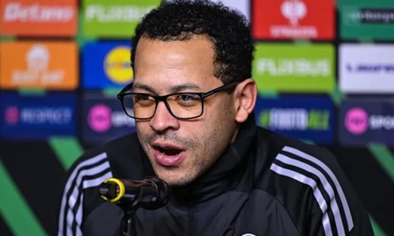 Liam Rosenior, antrenorul favorit pentru Chelsea. A sosit la Londra pentru semnarea contractului