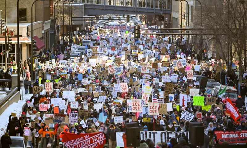 Uciderea a doi americani în Minneapolis. Trump acuză democrații. Obama face un apel la trezire, indiferent de partid