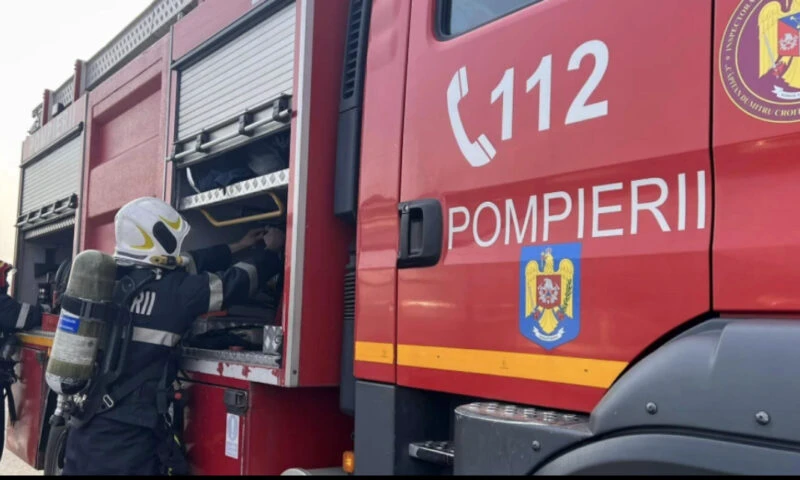 Deflagrație într-un bloc de locuințe din Buzău. Pompierii au intervenit de urgență
