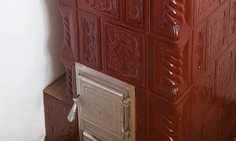 Exclusiv. Stau la bloc, dar trăiesc ca la țară. Orașele în care proprietarii își încălzesc apartamentele cu lemne