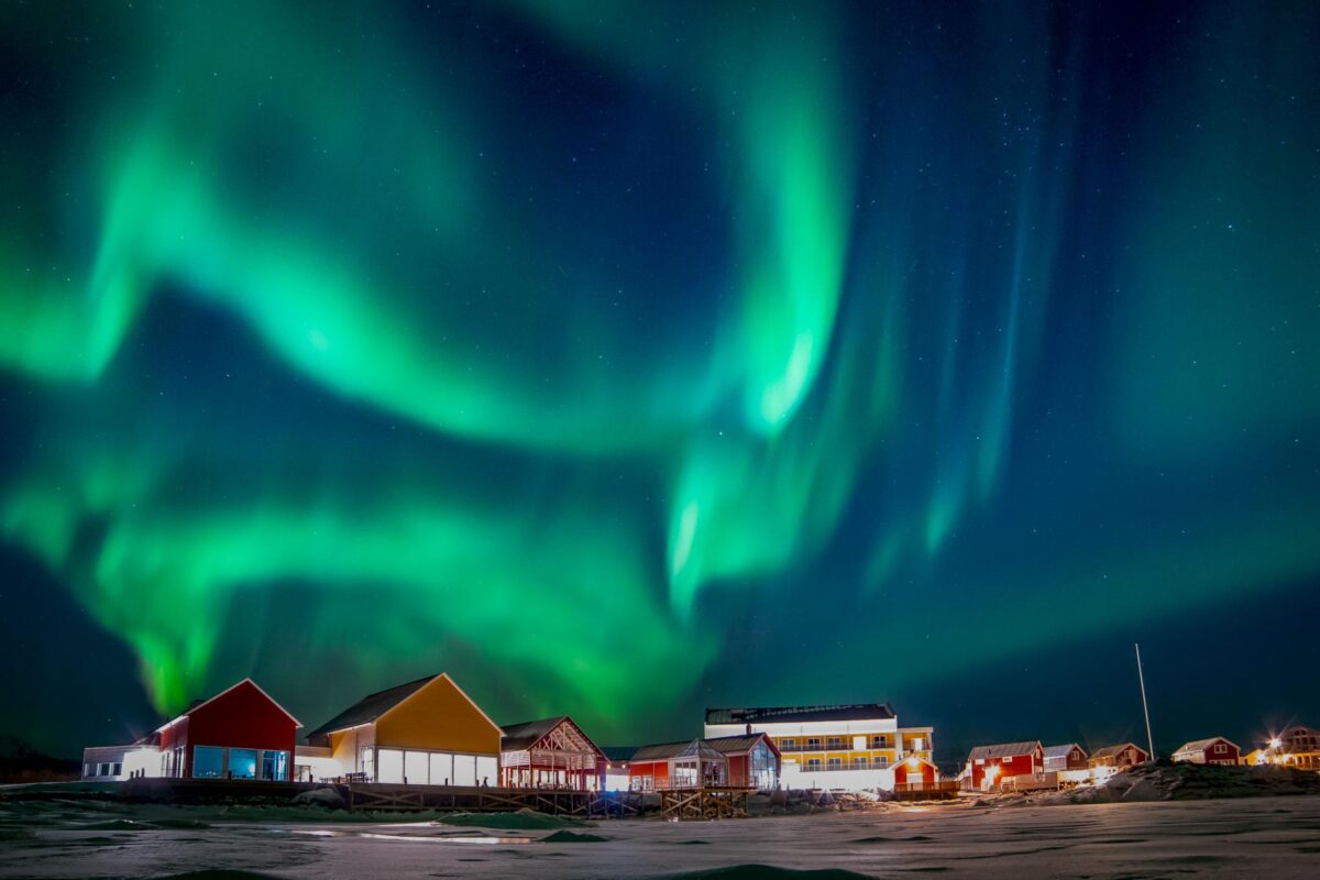 Insula unde timpul nu există. Sommaroy, paradisul nordic al nopților fără sfârșit