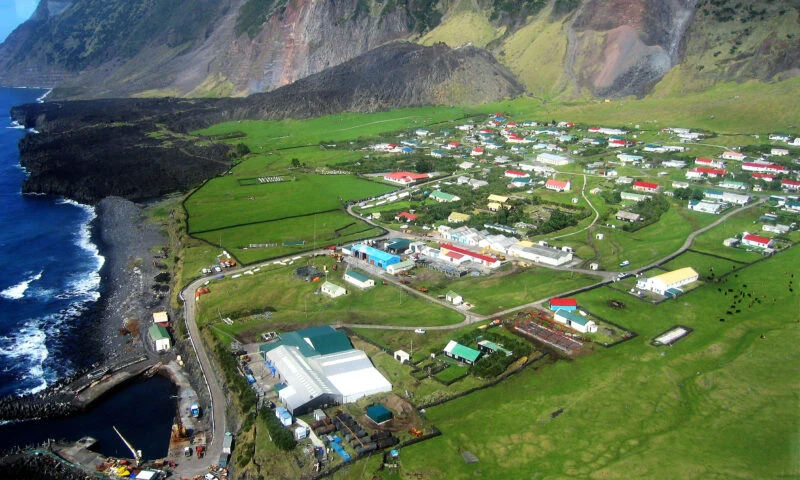 Călătorie spre capătul lumii. Tristan da Cunha, viața pe cea mai izolată insulă locuită