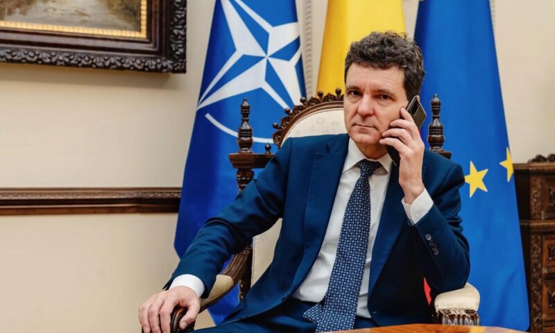 Nicușor Dan anunță schimbarea a zeci de ambasadori. Problema remarcată de președinte la nivelul diplomației