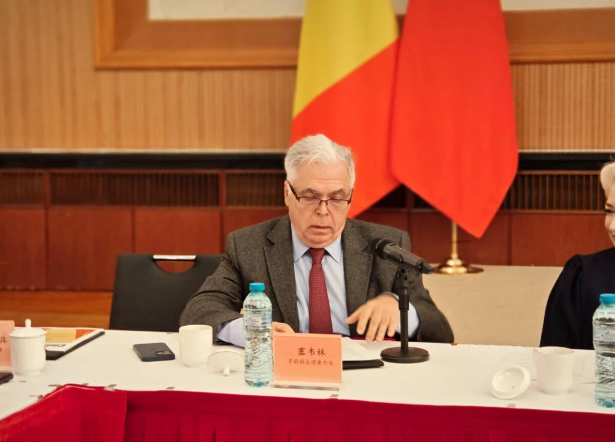 Istoria tratatului România – Ucraina, semnat în 1997, la Neptun: Dacă vreți teritoriile, declarați război!