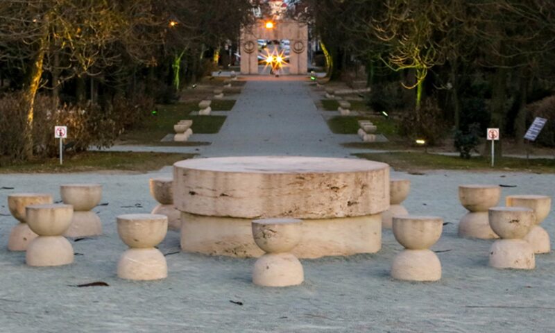 Amsamblul Brâncuși de la Târgiu Jiu, deteriorat. Autoritățile ar fi ascuns  incidentul