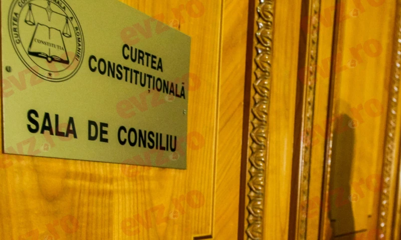 Plafonarea sporului pentru condiții de muncă, contestată la CCR