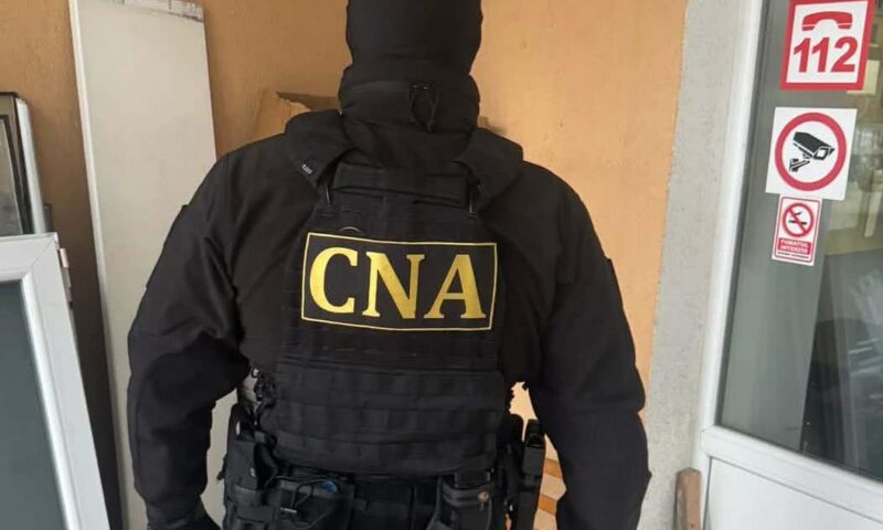 Asfalt mai subțire, bani mai mulți. Cinci reținuți în ancheta fondurilor europene pentru infrastructură. Video