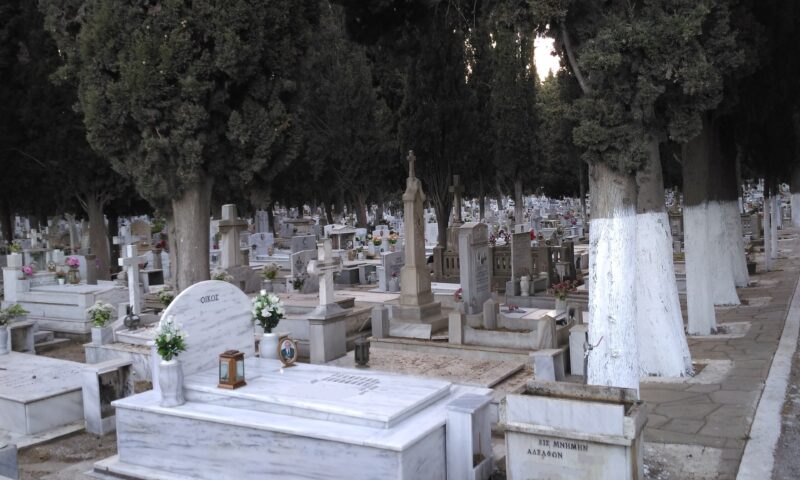 Cadavre ale morților de COVID-19, nedescompuse timp de cinci ani. Grecia pregătește exhumări