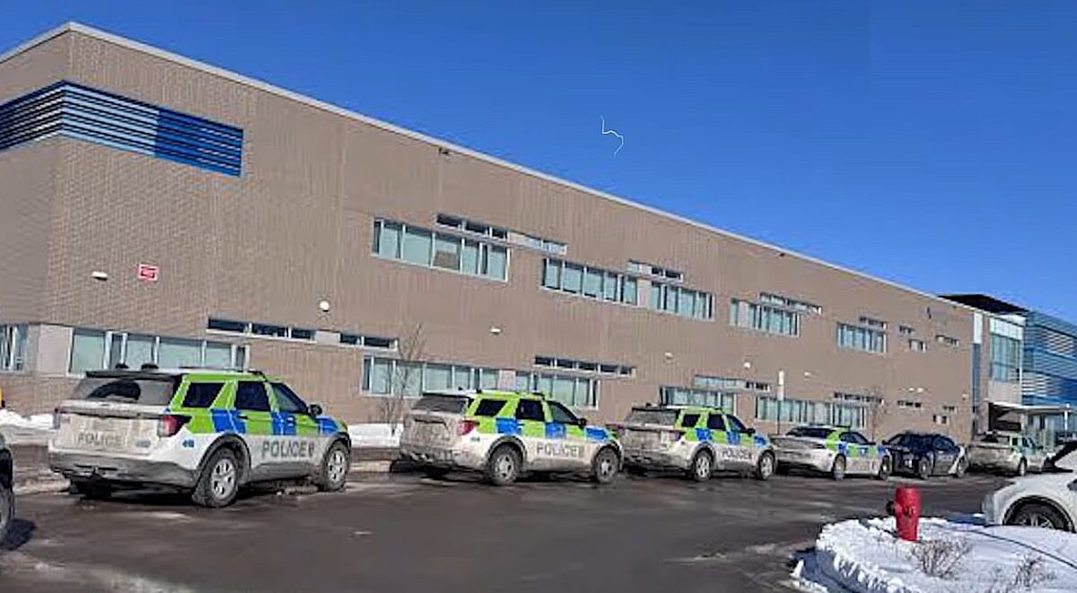 Masacru într-un liceu din vestul Canadei. Zece morți după ce o femeie a deschis focul