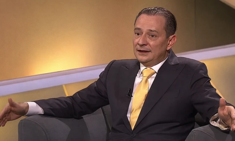 Băluță îl acuză pe Ciucu că „luptă cu toate puterile pentru a-i jefui pe bucureșteni”