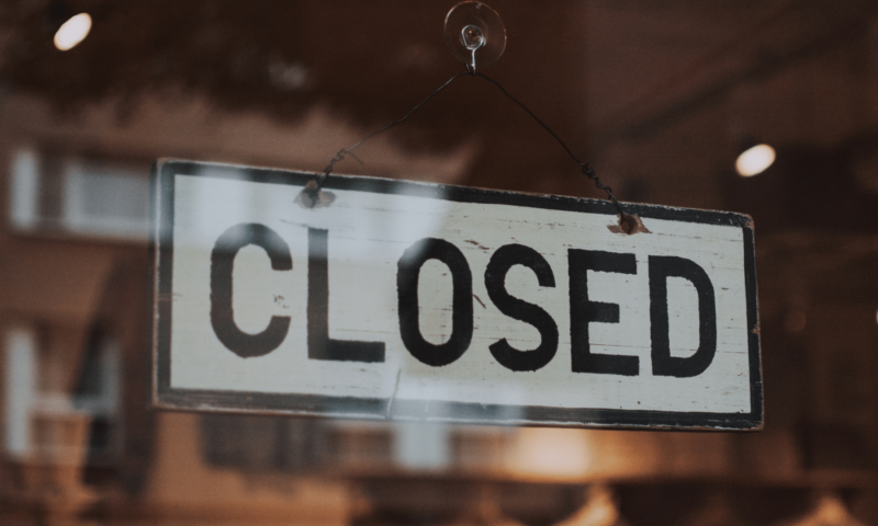 Criză, datorii și presiune fiscală. De ce închiderea firmei nu este mereu singura opțiune