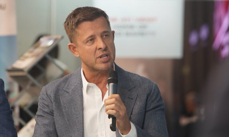 Bolojan către Thuma: PNL nu trebuie nici să se userizeze, dar nici să se pesedizeze