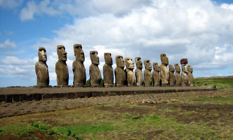 Povestea statuilor din Insula Paștelui, construite pe parcursul mai multor ani