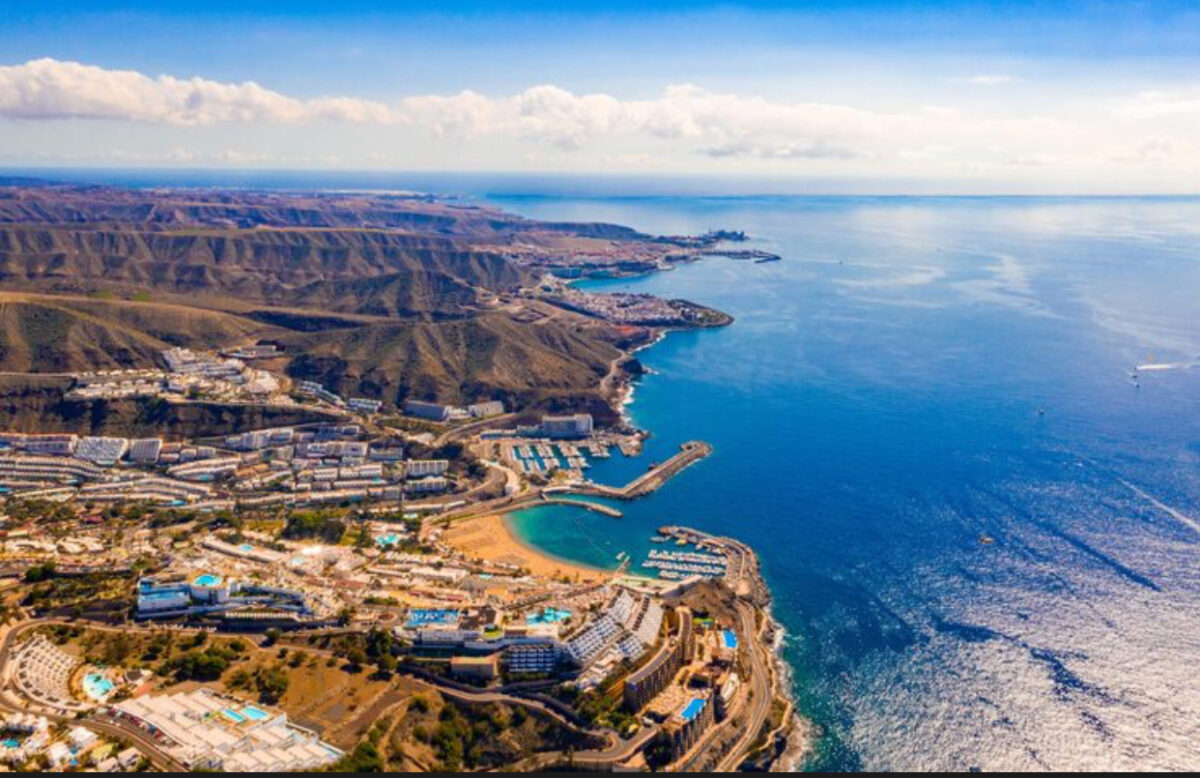 Cele mai populare destinații turistice din Spania sunt în alertă din cauza roiurilor de lăcuste