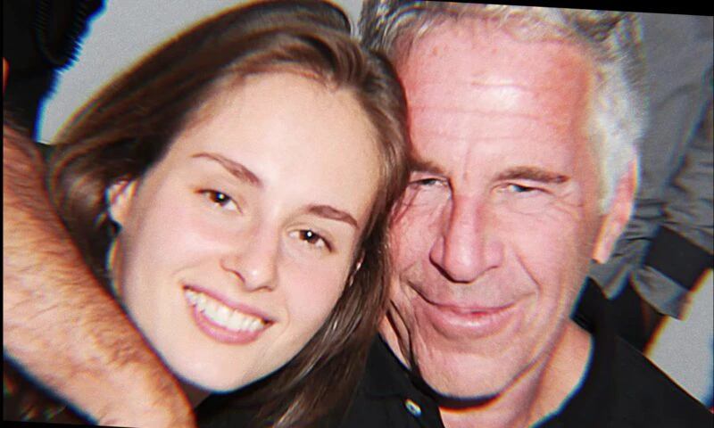 Cine este Karyna Shuliak. Tânăra din Belarus a ajuns moștenitoarea lui Jeffrey Epstein