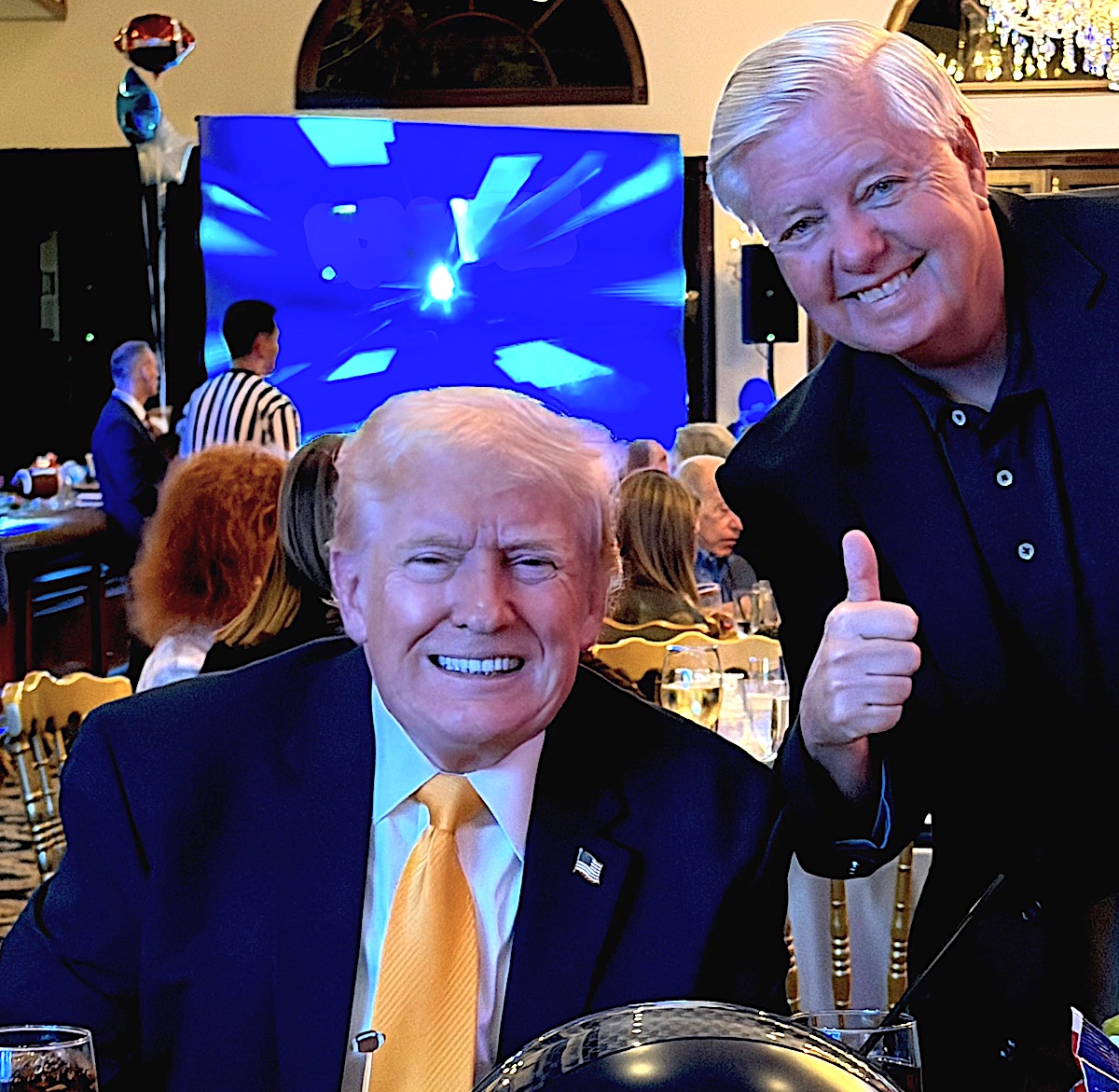 Senatorul republican Lindsey Graham cu Donald Trump