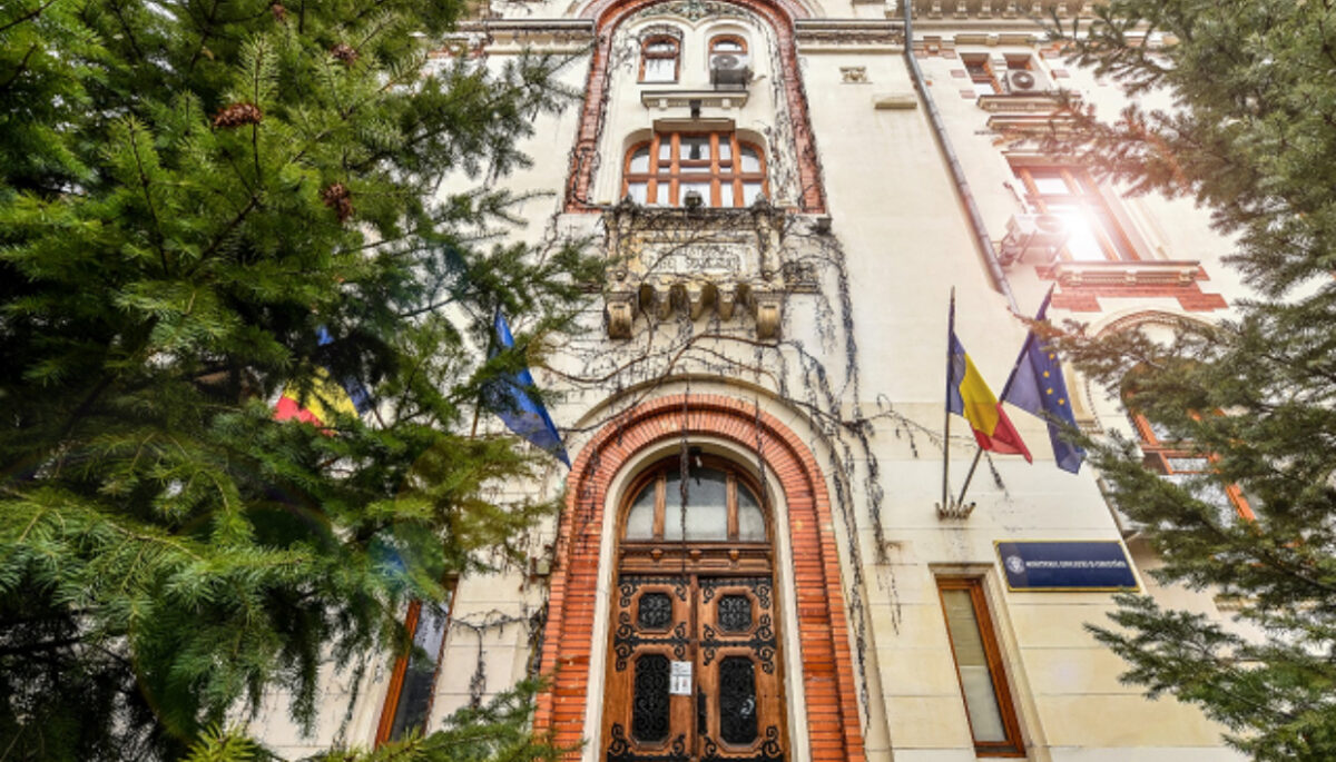 Interimarul lui Bolojan la Ministerul Educației, la final. Variantele aflate pe masa premierului