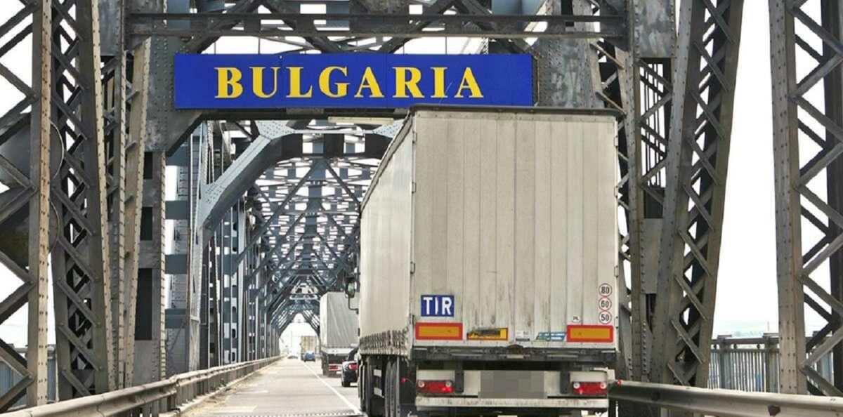 Atenționare MAE pentru românii care merg în Bulgaria. Trafic intens pe Podul Prieteniei Giurgiu–Ruse