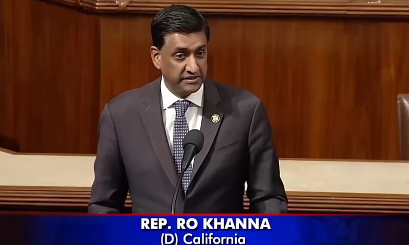 Familia Regală, acuzată că „nu a fost transparentă” în scandalul Epstein. Andrew Mountbatten-Windsor, chemat să răspundă întrebărilor în SUA