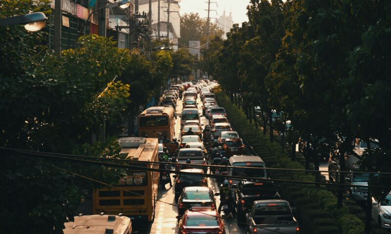 O nouă metodă de furt auto în marile orașe din Europa. Cum acționează hoții