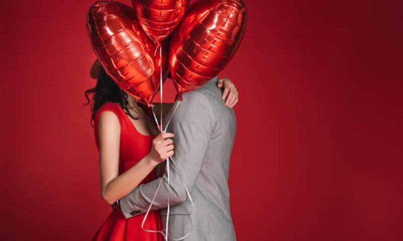 Ținute perfecte pentru Valentine’s Day: idei elegante și confortabile