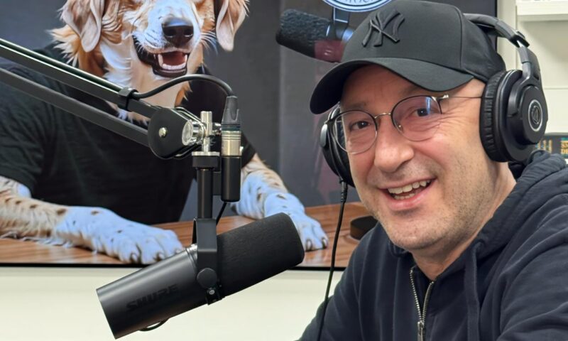 Dr. Liviu Harbuz lansează podcastul „Vagabonzi și Aristocrați”, un proiect editorial dedicat relației dintre oameni și animalele lor