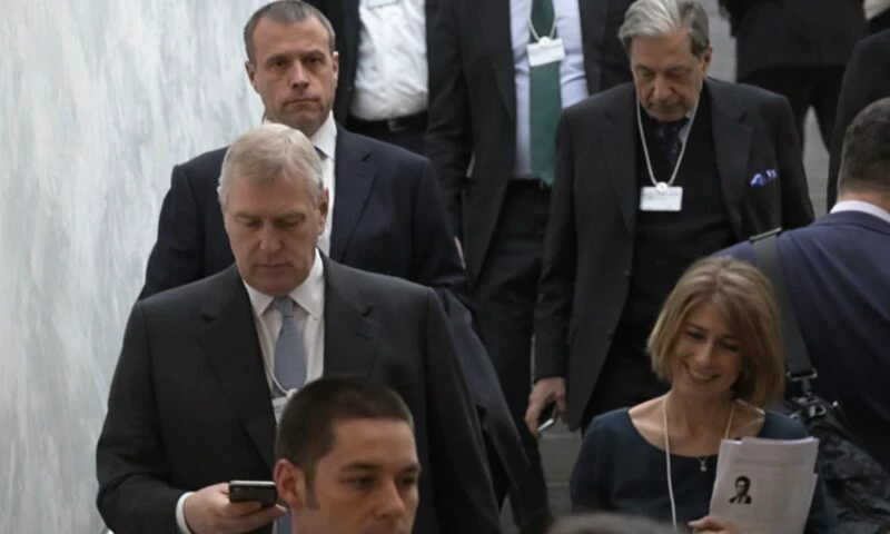 Fostul prinț Andrew, arestat chiar de ziua sa în scandul Epstein. Prima reacție a regelui Charles