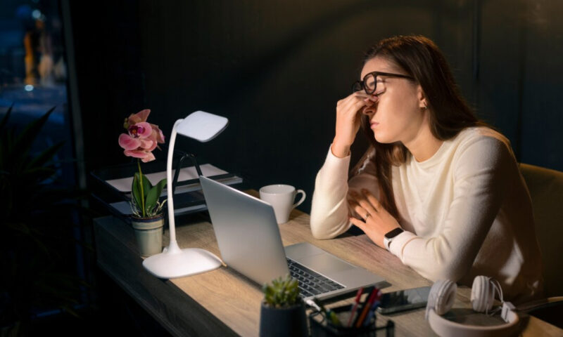 Mai mult de jumătate dintre angajați vor să își schimbe locul de muncă în 2026. Salariul, principala nemulțumire