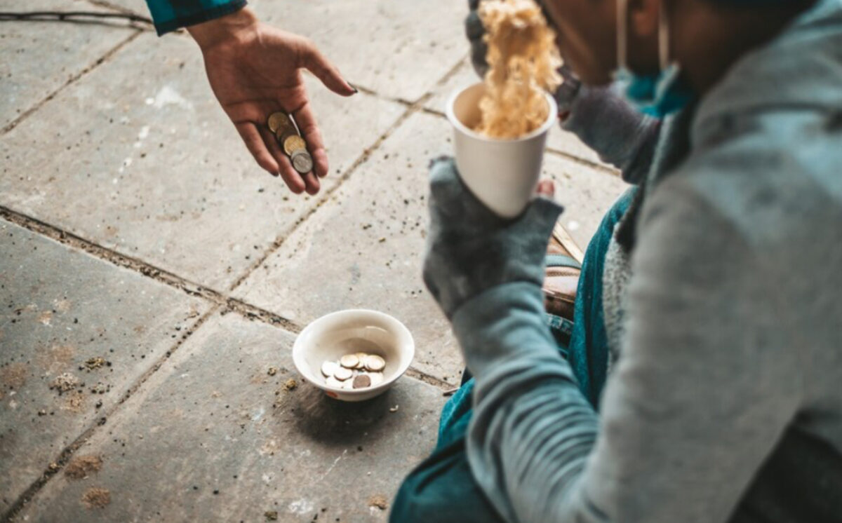 Povestea unei românce pusă la cerșit de către soțul ei în Polonia. Prin ce coșmar a trecut