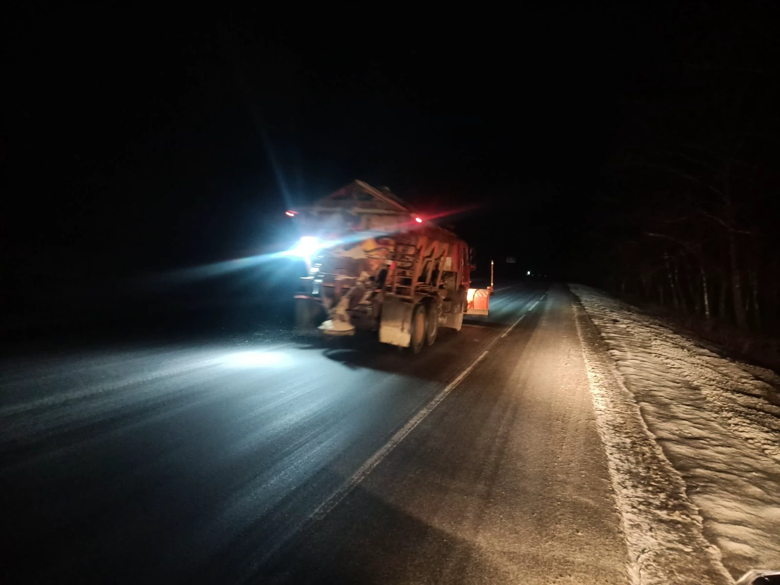 Intervenție drumari, polei 