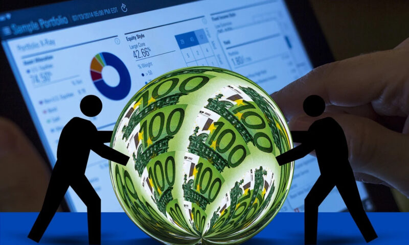 Internetul, capcana celor care vor să facă bani pe bursă. „Ponturile” care pot transforma investițiile în pierderi