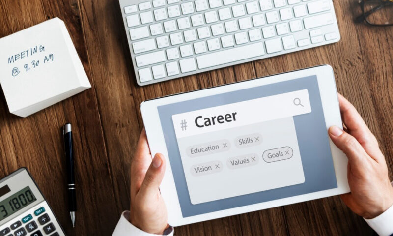 Joburile fantomă, o capcană pentru candidații aflați în căutarea unui loc de muncă. Strategia ascunsă a angajatorilor