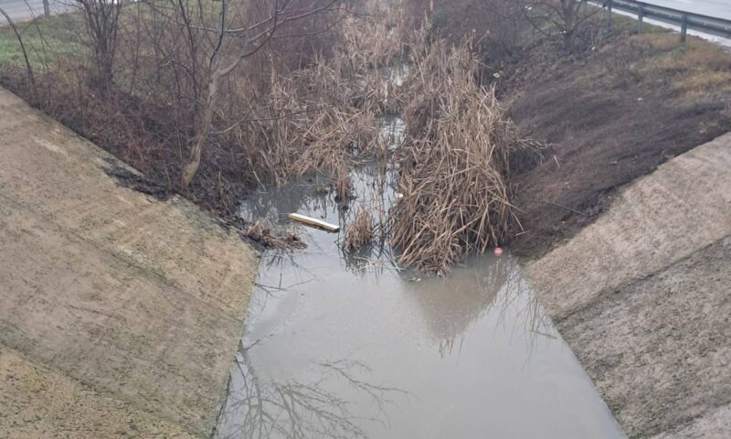 Otopeni: Orașul „Parfumului” de hazna și al stâlpișorilor inutili. Până când, Domnule Primar?