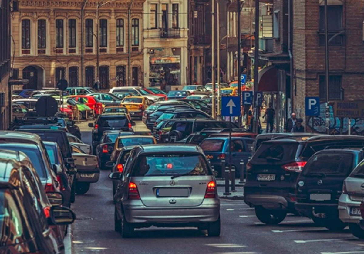 Reguli noi pentru șoferi la parcările publice din Capitală. Plată doar online și amenzi de 1.000 de lei