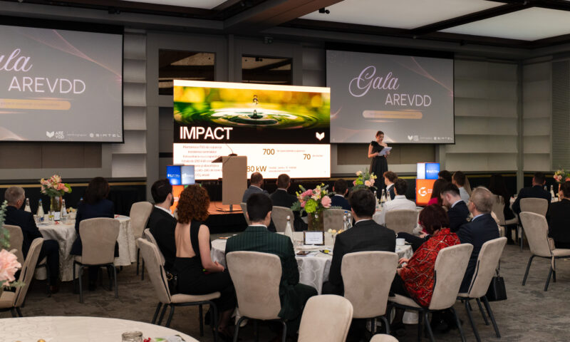 AREVDD, 13 ani de proiecte care schimbă vieți: gala parteneriatelor și lansarea „Eroii energiei”