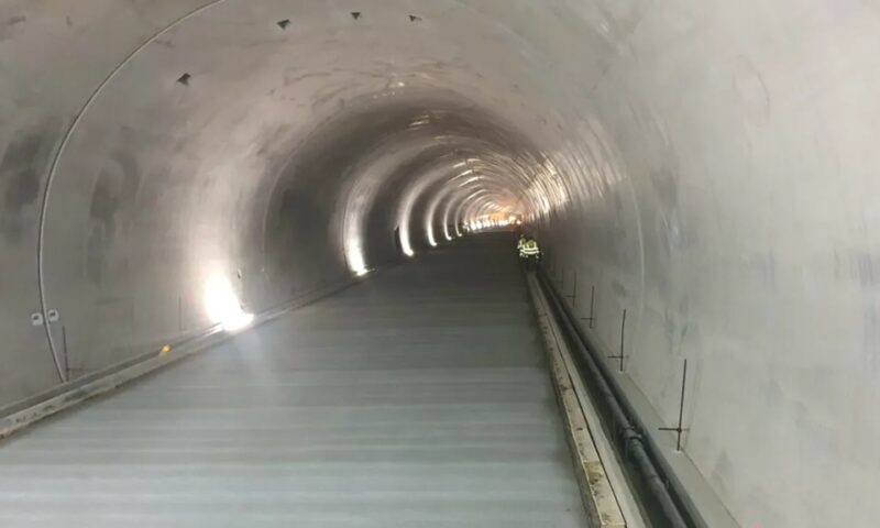 Secțiunea montană a Autostrăzii Sibiu–Pitești se apropie de momentul deschiderii traficului