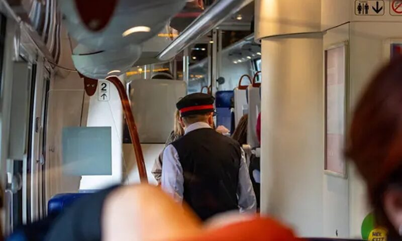 Un controlor de tren a fost ucis. Un tânăr de 26 de ani, reținut