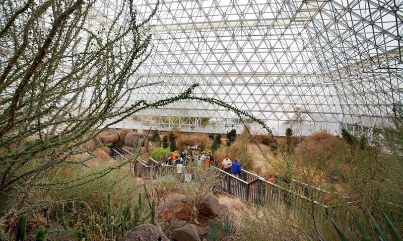 Experimentul Biosphere, doi ani într-o lume artificială care aproape a scăpat de sub control