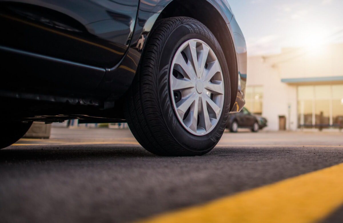 Cât durează, în medie, anvelopele unei mașini. Factorii care le duc durata de viață