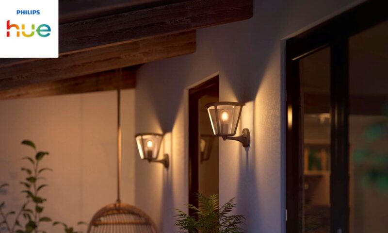 Cele mai bune becuri inteligente care își reglează temperatura și nuanțele