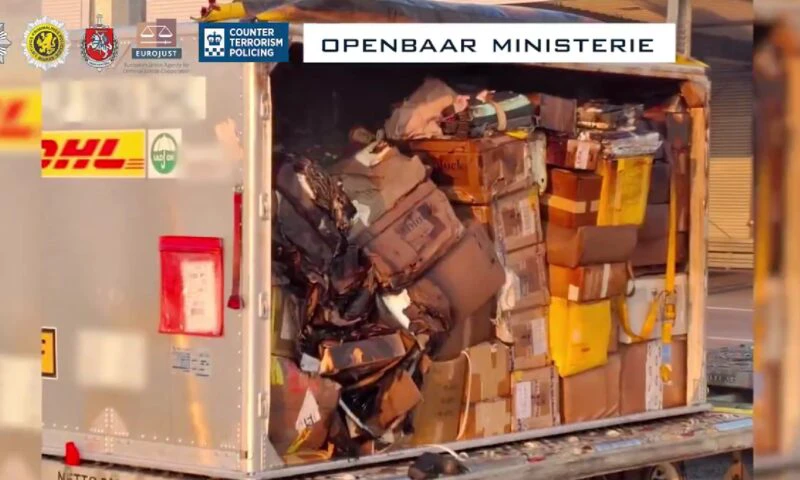 Pe cine vizau coletele-capcană trimise de Rusia în Europa. Unul a explodat pe un aeroport din Marea Britanie