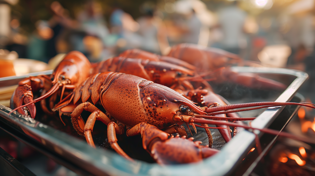 Un ONG susține că Departamentul de Război ar fi cheltuit 9 milioane de dolari pe homar și crab