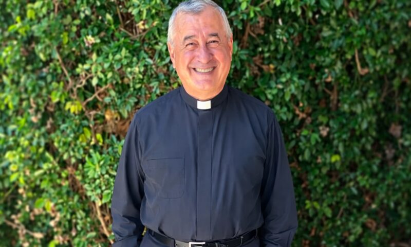 Scandal în Biserica Catolică. Un episcop, reținut pe un aeroport din SUA pentru acuzații de delapidare