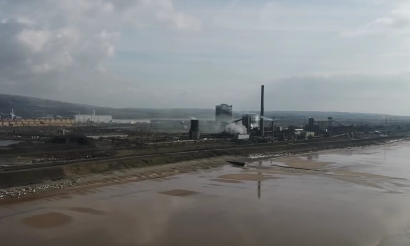 Starmer, pe urmele lui Trump, după ce i-a criticat tarifele. Londra pregătește taxe vamale mai mari pentru oțel