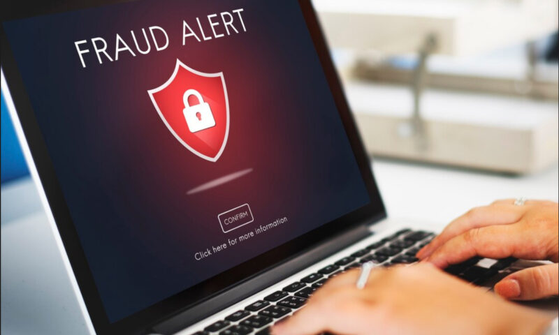 Cele mai întâlnite escrocherii online și metodele prin care le poți evita. Sfaturi pentru protejarea banilor și a identității