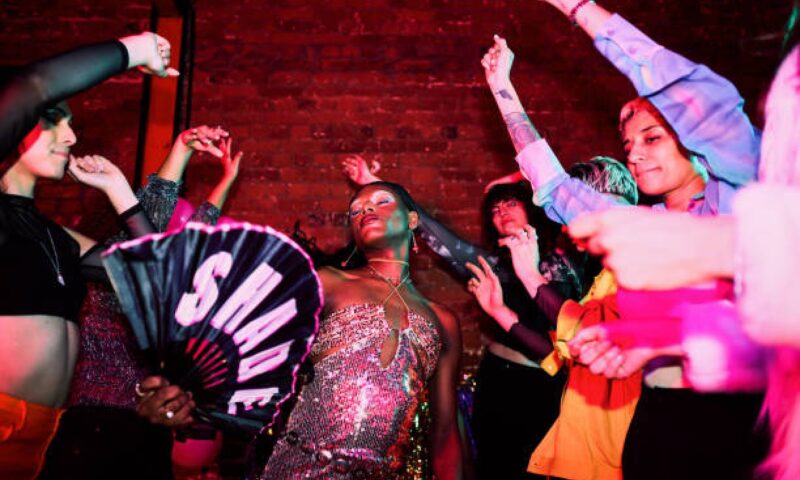 Povestea primului bar de gay din lume. A schimbat istoria comunității LGBT